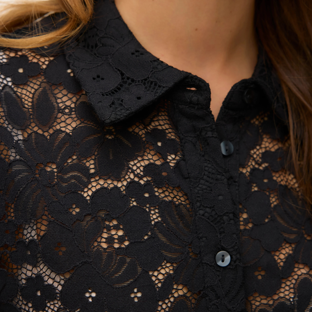 SET DE ENCAJE BLUSA Y PANTALON NEGRO