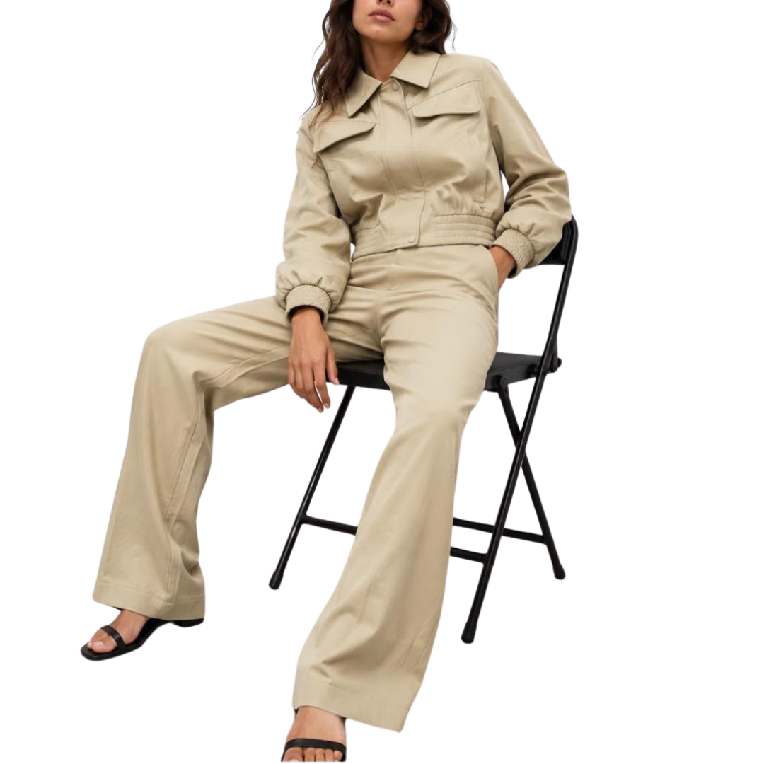 SET CHAQUETA Y PANTALON BEIGE