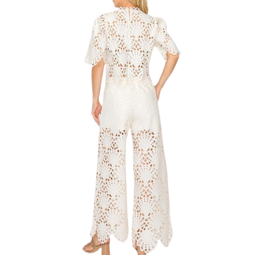 SET PANTALON Y BLUSA DE ENCAJE BLANCO