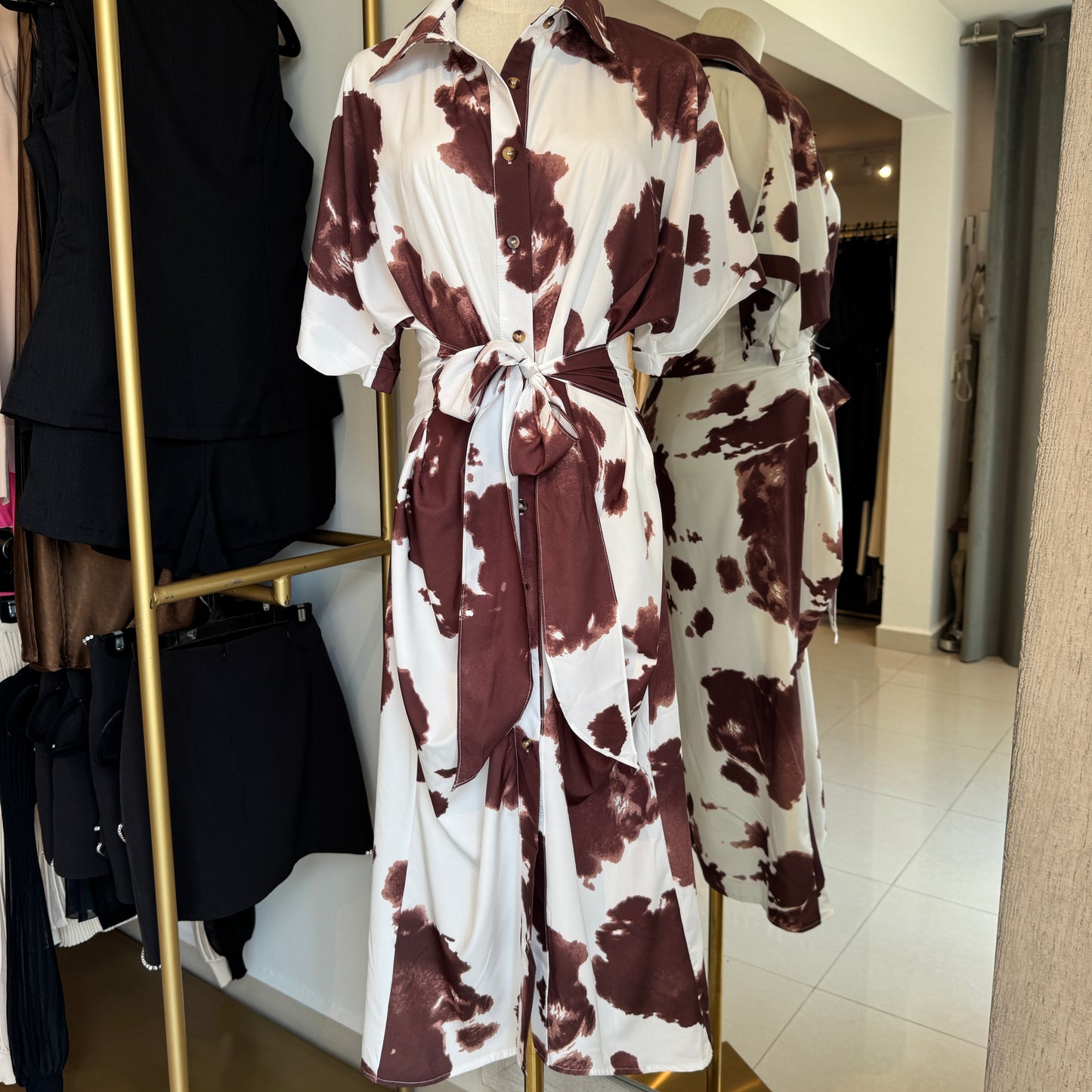 VESTIDO MIDI COWPRINT CAFÉ