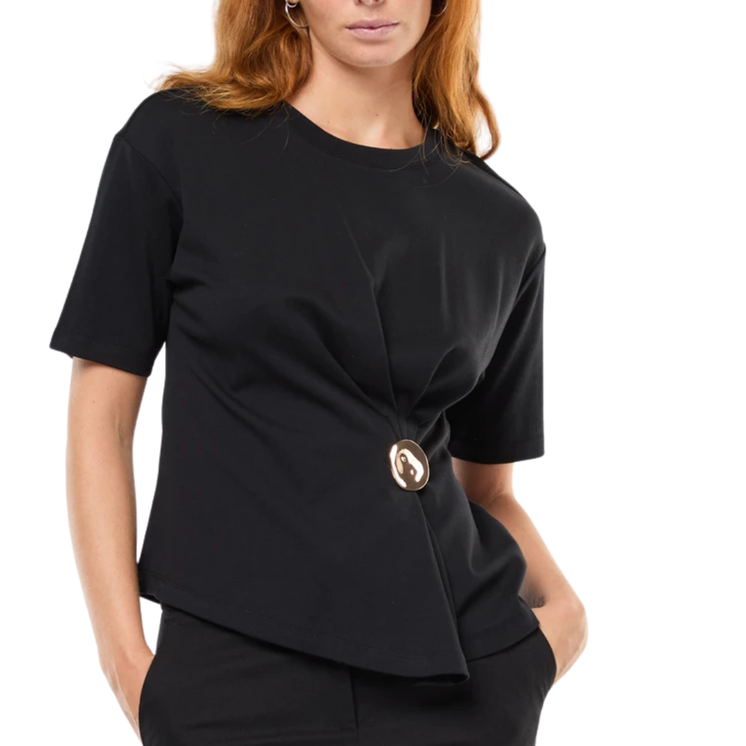 BLUSA CON MANGA NEGRA CON BOTON DORADO EN CINTURA