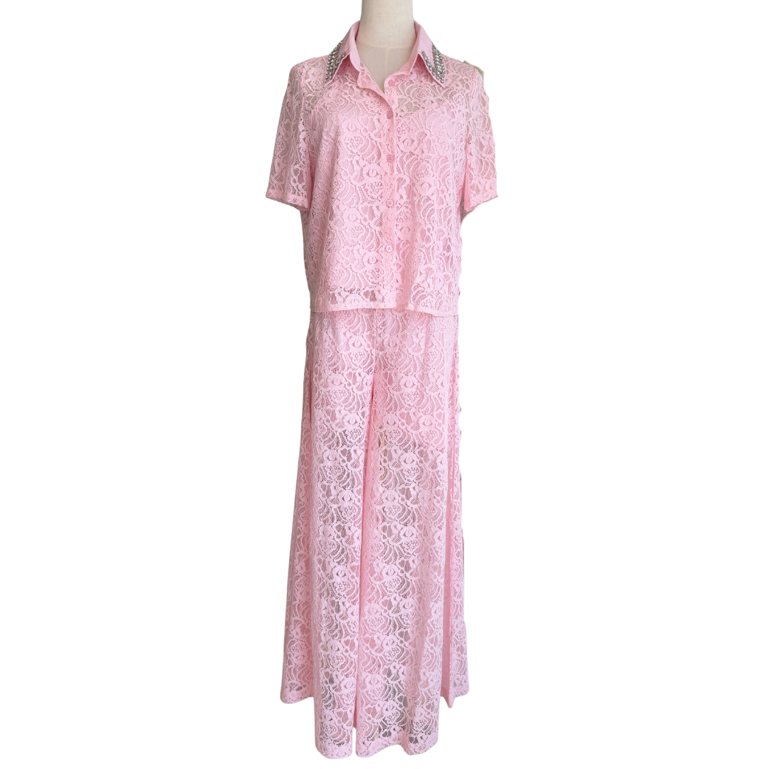 SET ROSA CON PEDRERIA EN CUELLO DE ENCAJE