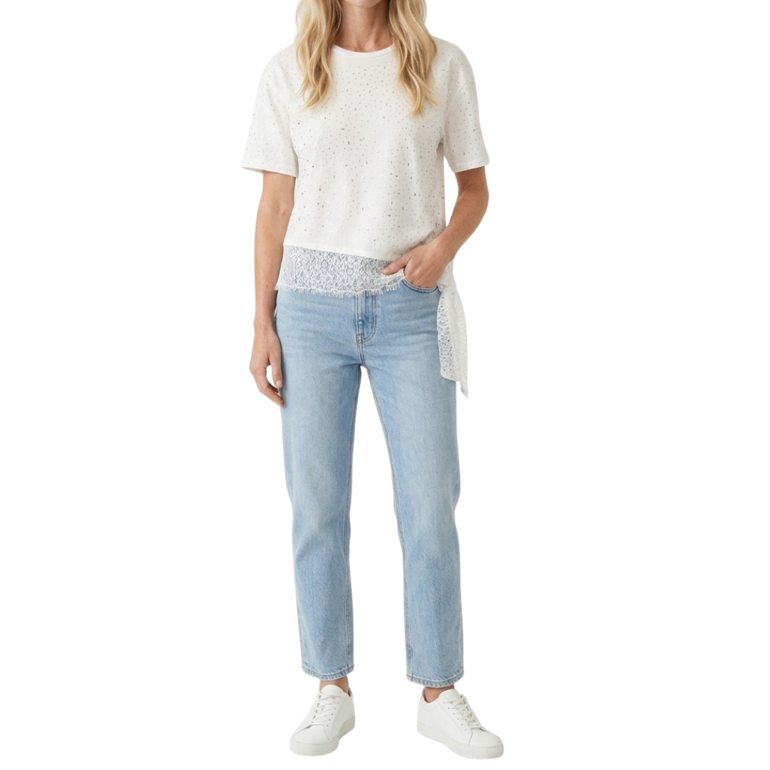 BLUSA BLANCA CON BRILLOS Y ENCAJE