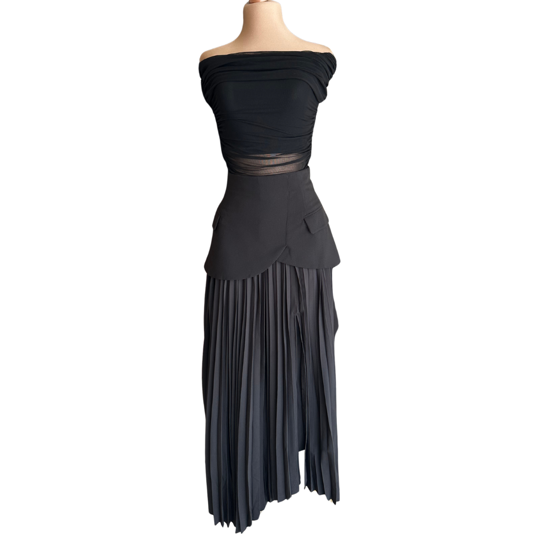 BLUSA NEGRA CORRUGADA