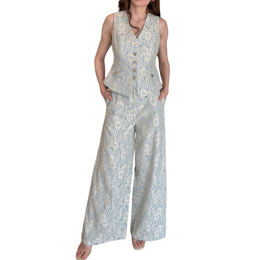 SET CHALECO Y PANTALÓN CELESTES