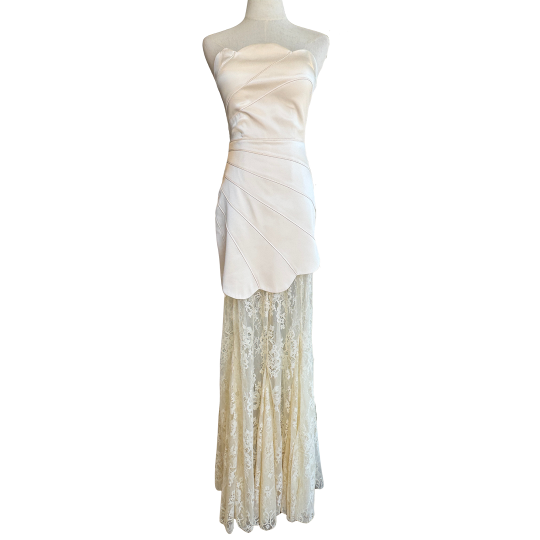 VESTIDO LARGO STRAPPLE SATÍN CON ENCAJE