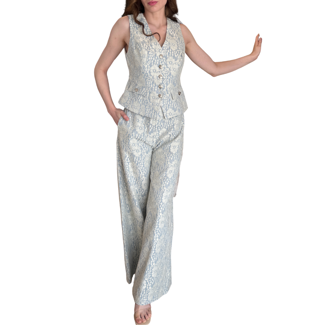 SET CHALECO Y PANTALÓN CELESTES