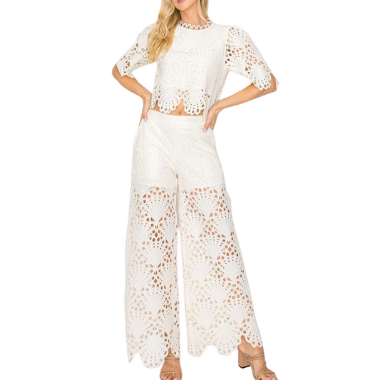 SET PANTALON Y BLUSA DE ENCAJE BLANCO
