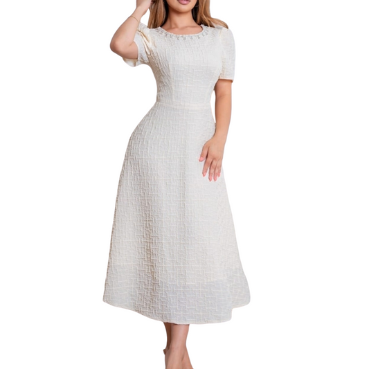 VESTIDO MIDI BEIGE CON MANGAS CUELLO CON PERLAS Y LISTÓN SIN ESPALDA