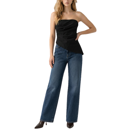 TOP STRAPLESS CON DRAPEADO ASIMETRICO NEGRO