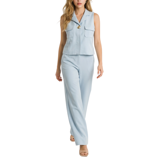 SET CHALECO CON BOTÓN DORADO Y PANTALÓN CELESTE