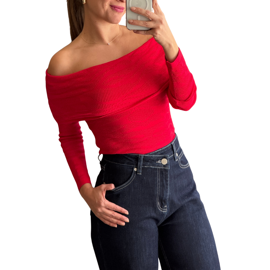 BLUSA ROJA MANGA LARGA HOMBRO CAIDO