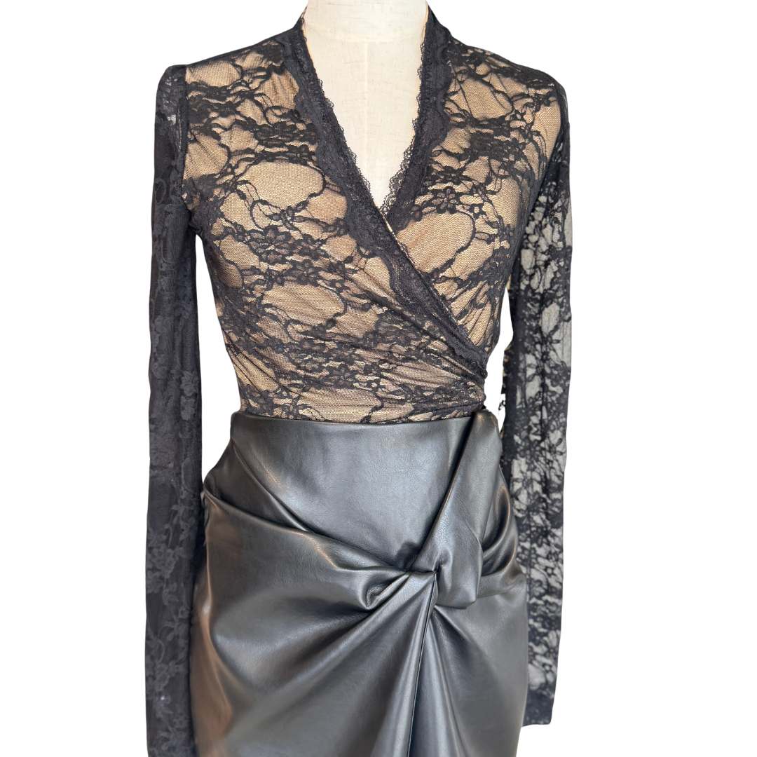 BLUSA MANGA LARGA ENCAJE NEGRO