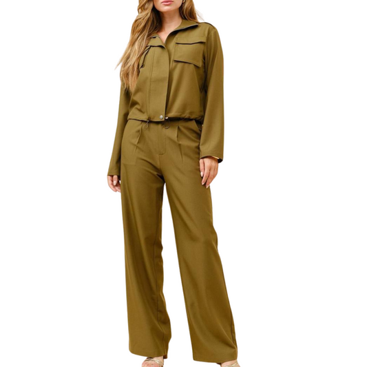SET CHAQUETA Y PANTALÓN VERDE OLIVO