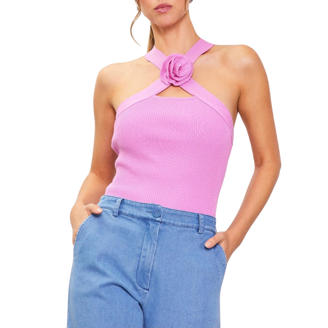 BLUSA ROSA CON TIRANTES CRUZADOS CON FLOR – Sis Showrooom