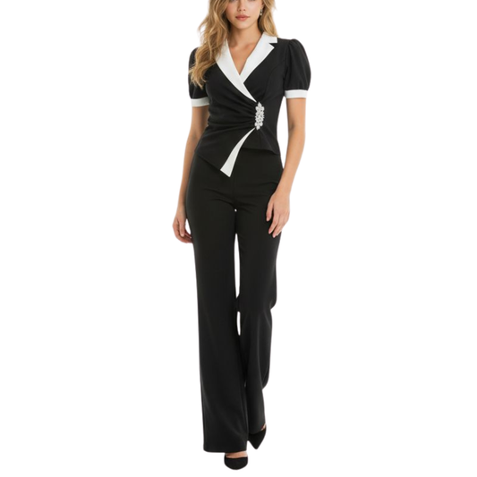 JUMPSUIT CON MANGA BLACK AND WHITE CON BROCHE PLATEADO