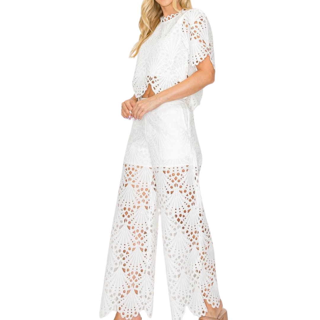 SET PANTALON Y BLUSA DE ENCAJE BLANCO