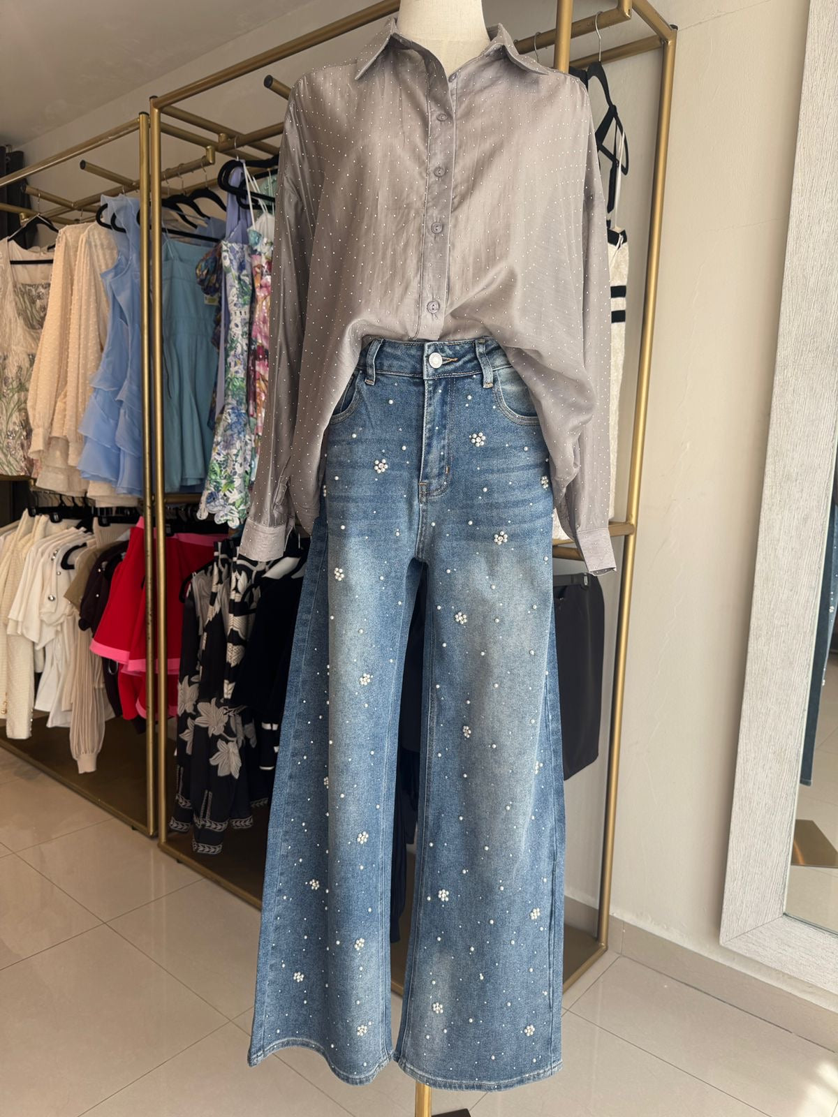 CAMISA GRIS CON BRILLOS