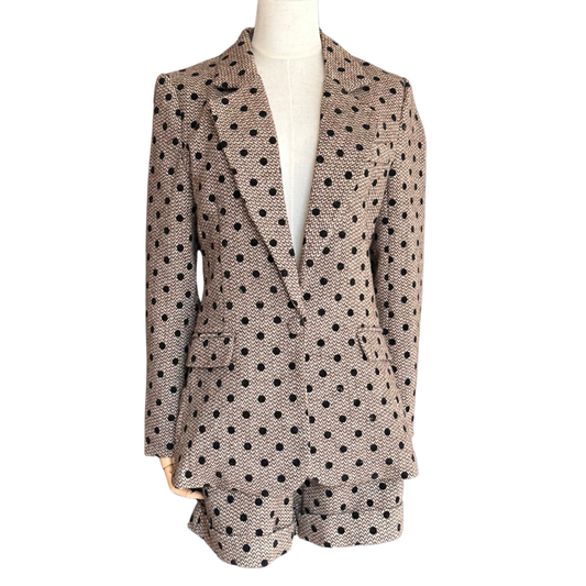SET BLAZER Y SHORT TWEED CAFE PUNTOS NEGROS