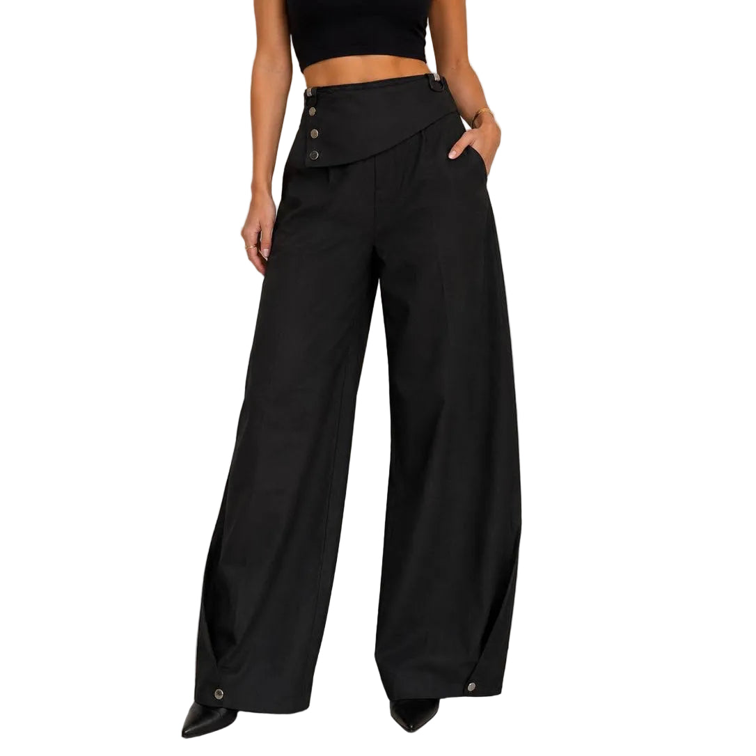 PANTALON NEGRO CON BOTONES PLATEADOS