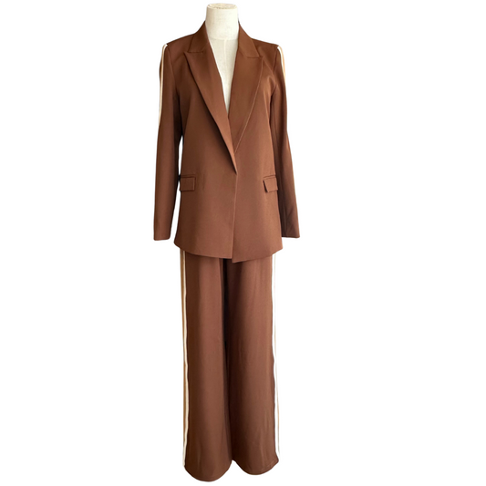 SET BLAZER Y PANTALÓN CAFÉ